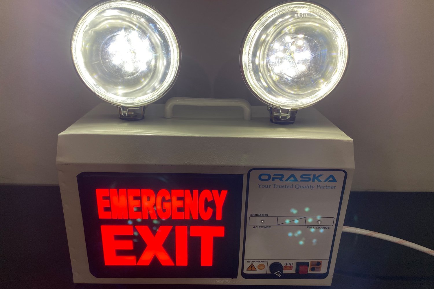 ORASKA Emergency Half Frame COMBO FOG-EXIT Light EXF3297 – 24W Cool Daylight Fog LED + 6W Red EXIT Sign, 6V-7AH Battery, 3-4 Hr Backup, 100-120 LUX, UL NFPA Standard Bangladesh