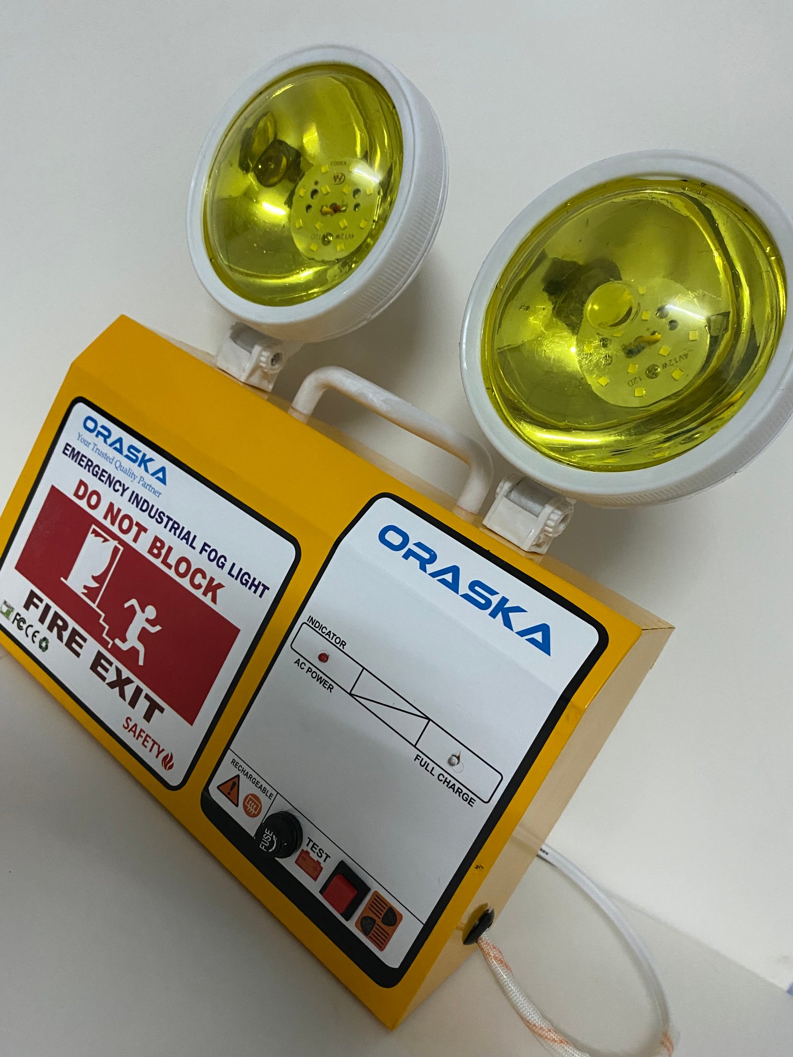 ORASKA Lycan459 24W Yellow Fog Emergency Light – 6V Backup | UL Certified
