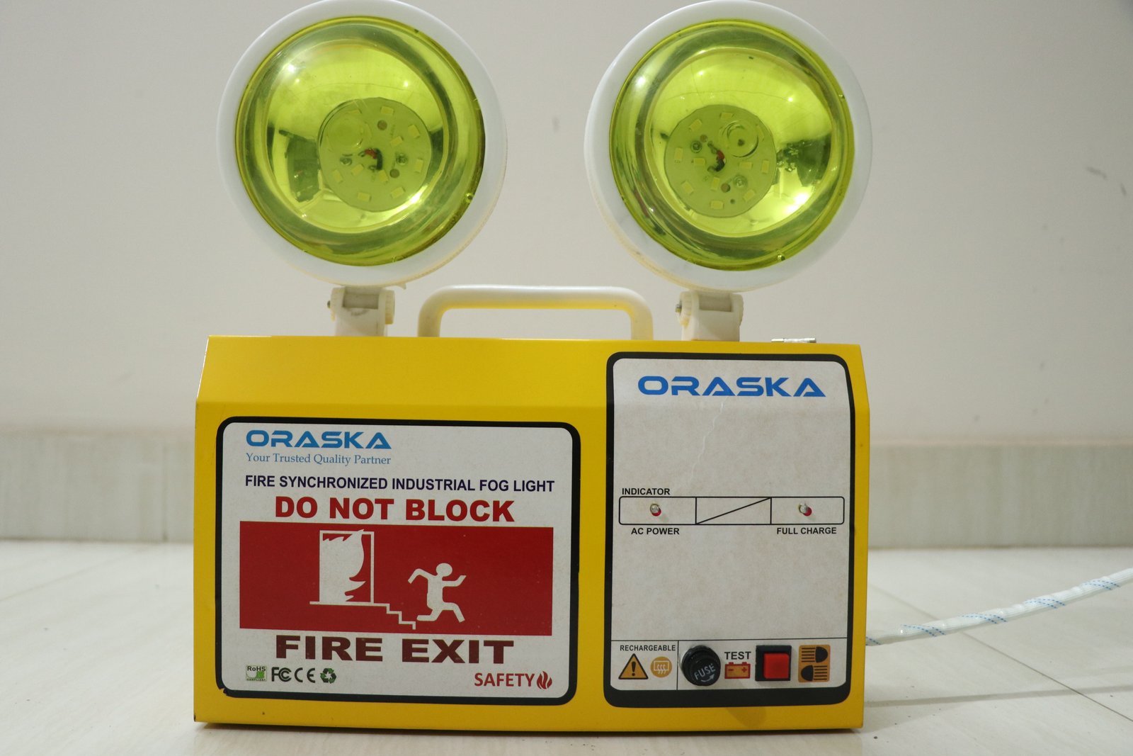 ORASKA Lycan459 24W Yellow Fog Emergency Light – 6V Backup | UL Certified